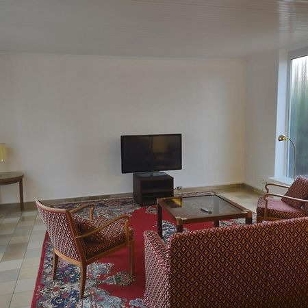 Ruhiges Haus Mit Privatem Garten Halstenbek Buitenkant foto